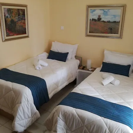 Near Marousi Station Appartement